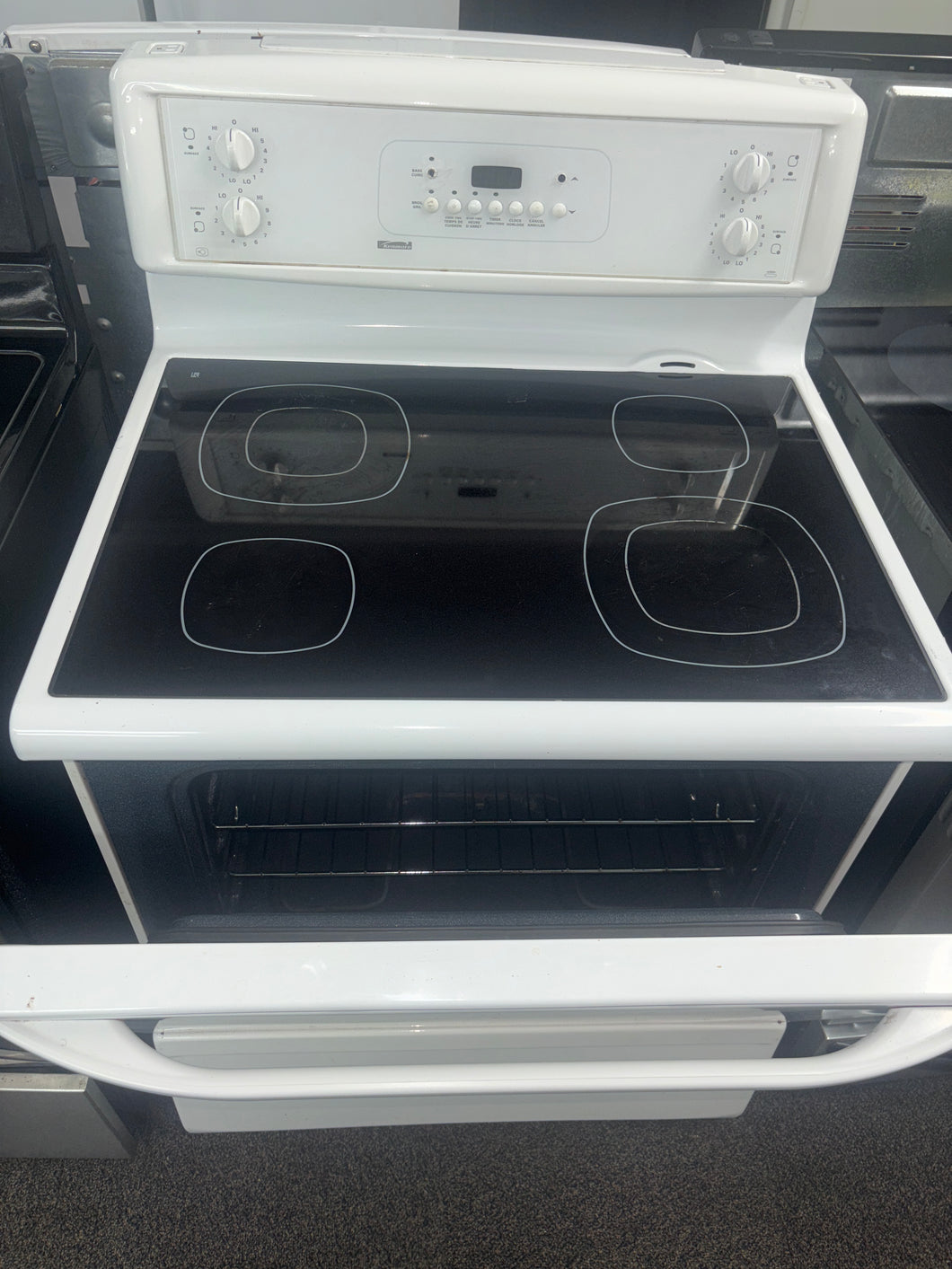 Four kenmore vitrocéramique stainless