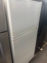 Charger l&#39;image dans la galerie, Frigo Maytag blanc
