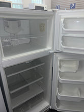 Charger l&#39;image dans la galerie, Frigo blanc
