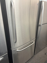 Charger l&#39;image dans la galerie, Frigo GE stainless
