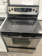 Charger l&#39;image dans la galerie, KitchenAid  vitrocéramique super propre
